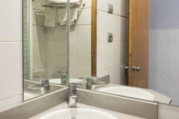 Hotel Ibiza JET Apartamentos - Adults Only (Islas Baleares)